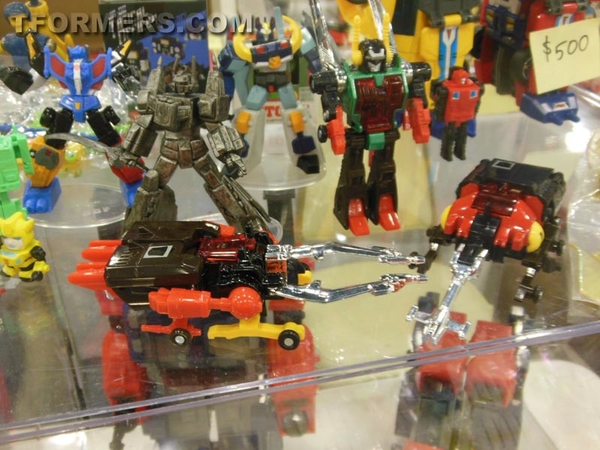 BotCon 2013   The Transformers Convention Dealer Room Image Gallery   OVER 500 Images  (29 of 582)